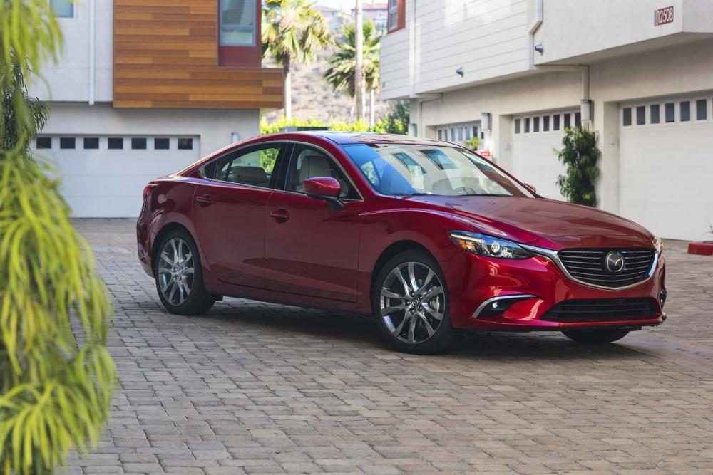 Đầu xe của Mazda6 2018 Mazda6 2018 có thiết kế đầu xe mới