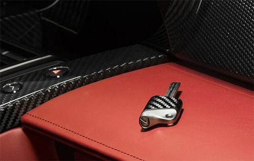 Chìa khóa xe độc đáo làm phụ kiện, trang sức cho xe