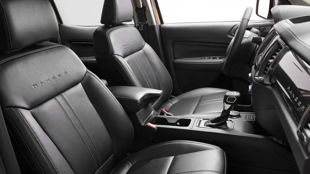 Hàng ghế trước của Ford Ranger 2019 Hàng ghế trước của Ford Ranger 2019