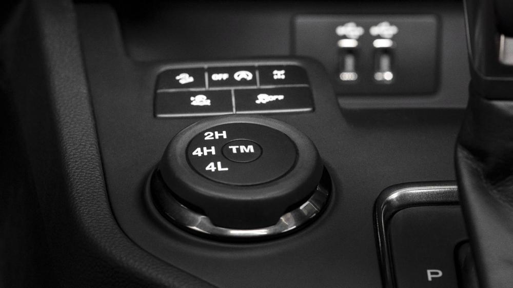 Nút chỉnh chế độ của hệ dẫn động 4WD trên Ford Ranger 2019 Nút chỉnh chế độ của hệ dẫn động 4WD trên Ford Ranger 2019