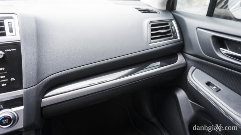 Đánh giá xe Subaru Outback 2017: Mẫu xe hơi cá tính cho khách hàng trung niên Đánh giá xe Subaru Outback 2017