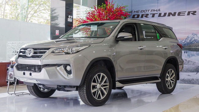 Toyota Fortuner hết hàng do ngừng nhập khẩu 