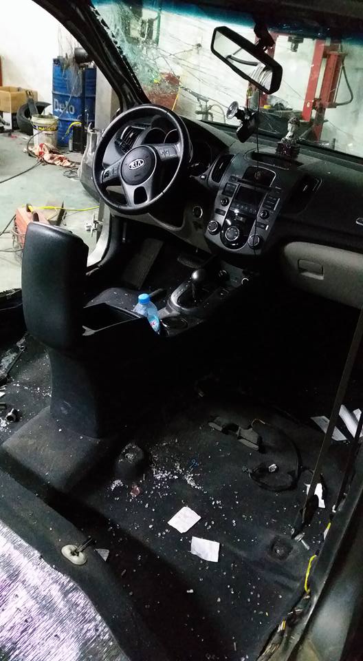 Bên trong chiếc Kia gặp nạn Bên trong chiếc Kia gặp nạn