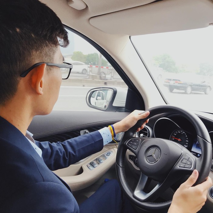 Xe sang Mercedes Maybach S400 