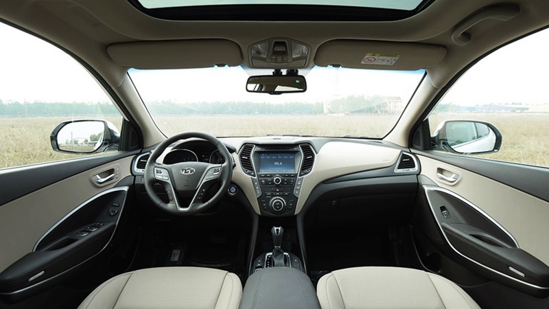 nội thất của Hyundai SantaFe