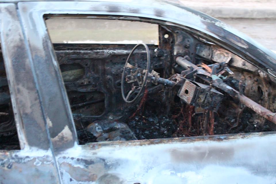 Toyota Vios bốc cháy