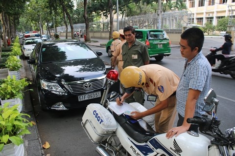 Điểm qua một số lỗi vi phạm giao thông nên chú ý khi lái xe chơi Tết