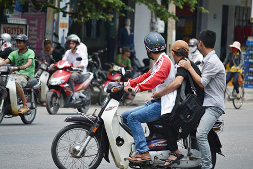 Điểm qua một số lỗi vi phạm giao thông nên chú ý khi lái xe chơi Tết