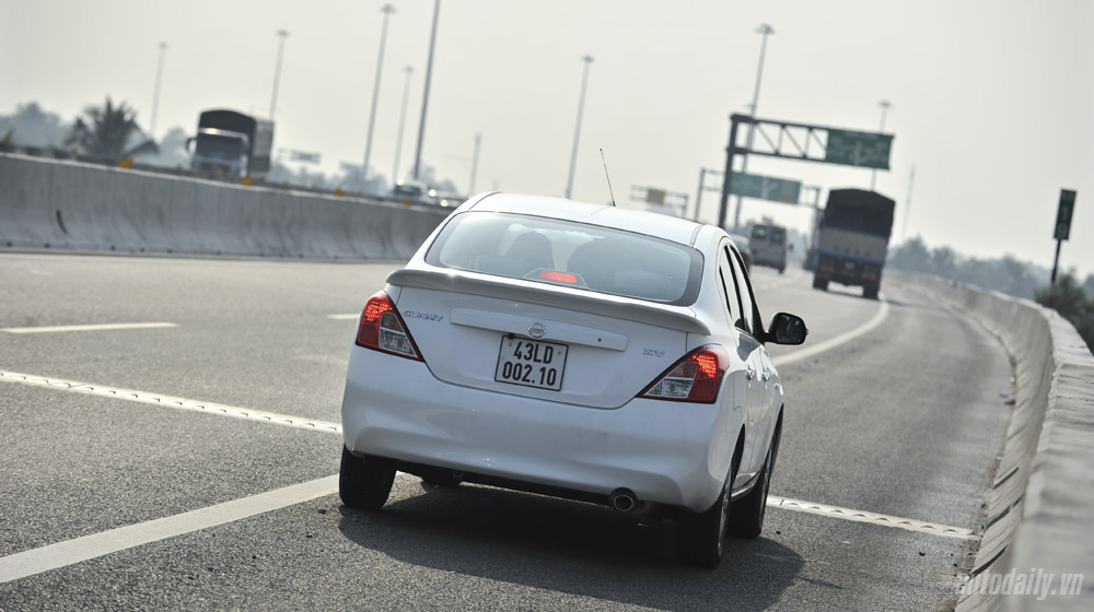 Điểm qua một số lỗi vi phạm giao thông nên chú ý khi lái xe chơi Tết