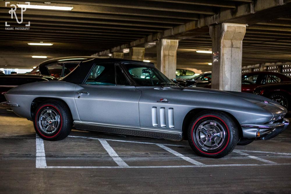 Bộ sưu tập xe phủ bụi