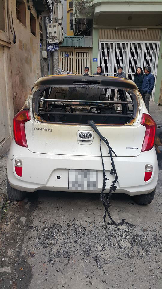 Kia Morning cháy