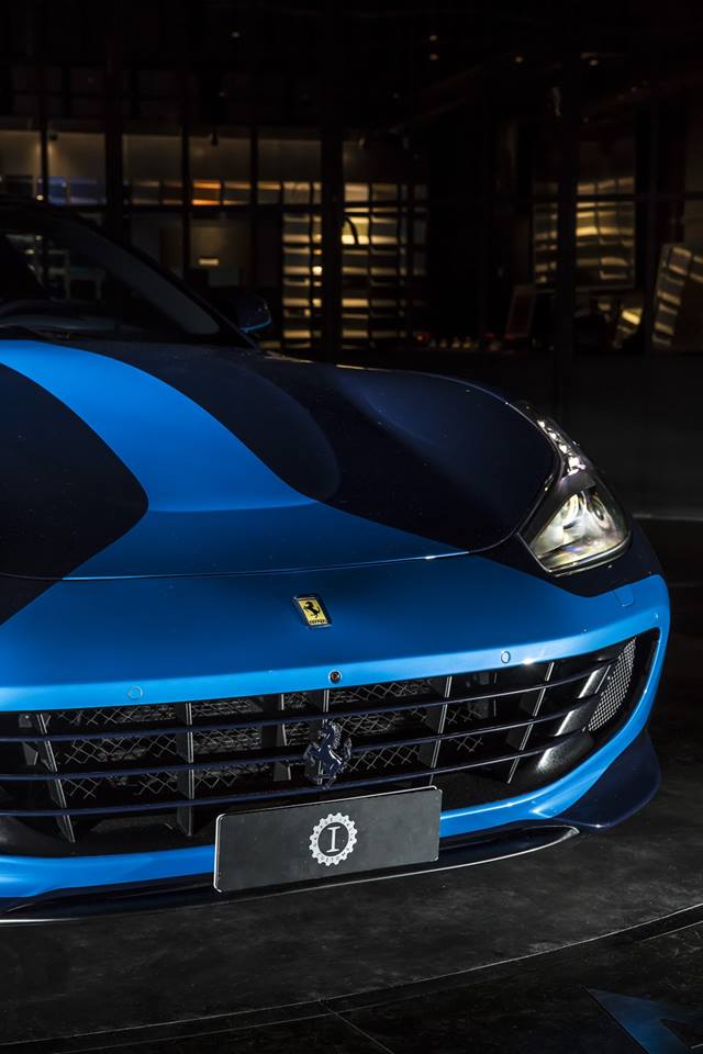 Ferrari GTC4Lusso độ