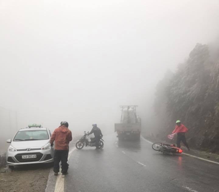 Tài xế nên lái xe như thế nào để vượt qua đoạn đường trơn trượt? Tài xế nên lái xe như thế nào để vượt qua đoạn đường trơn trượt?