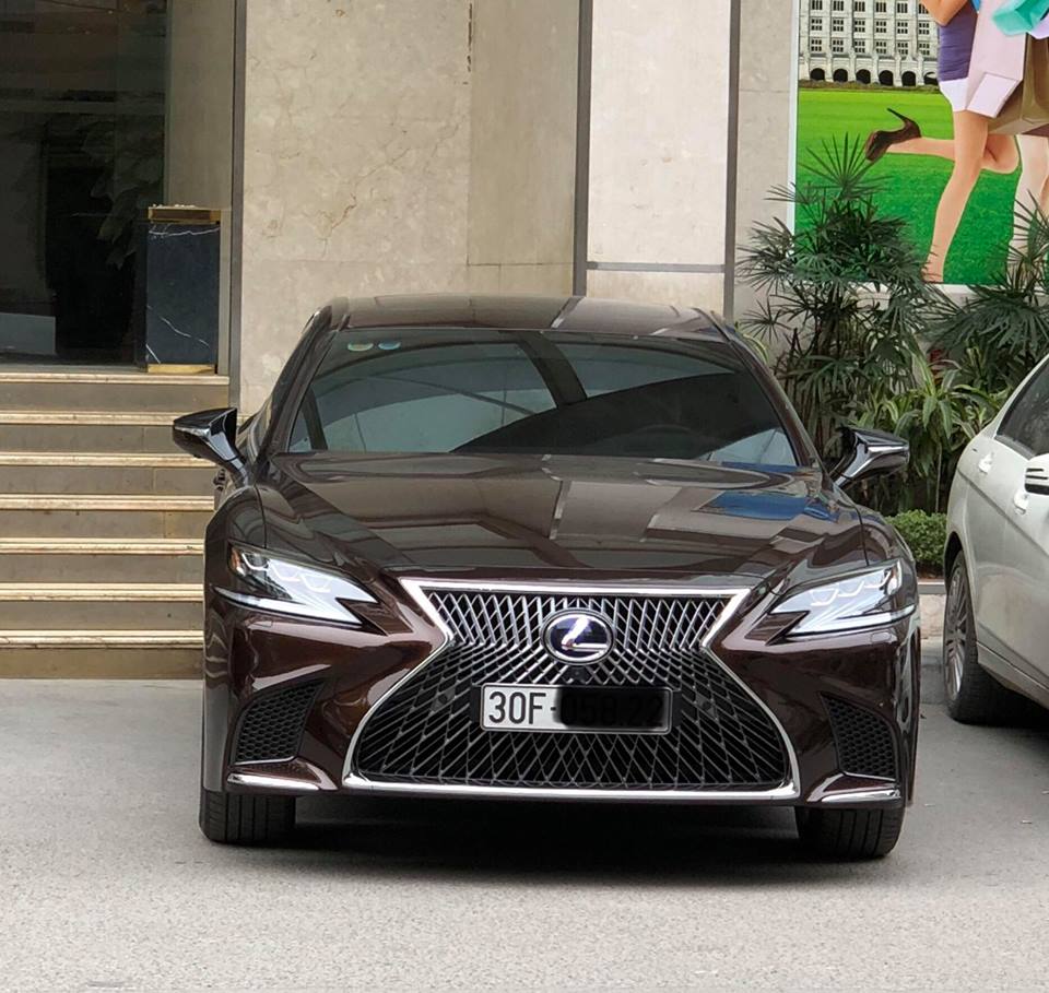 Lexus LS500h 2018