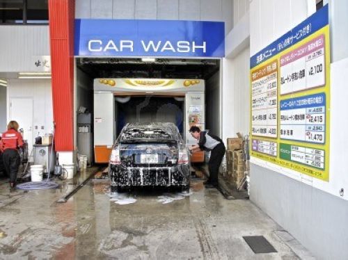 Vòng quanh thế giới và xem tục lệ đón Tết độc đáo cùng ô tô