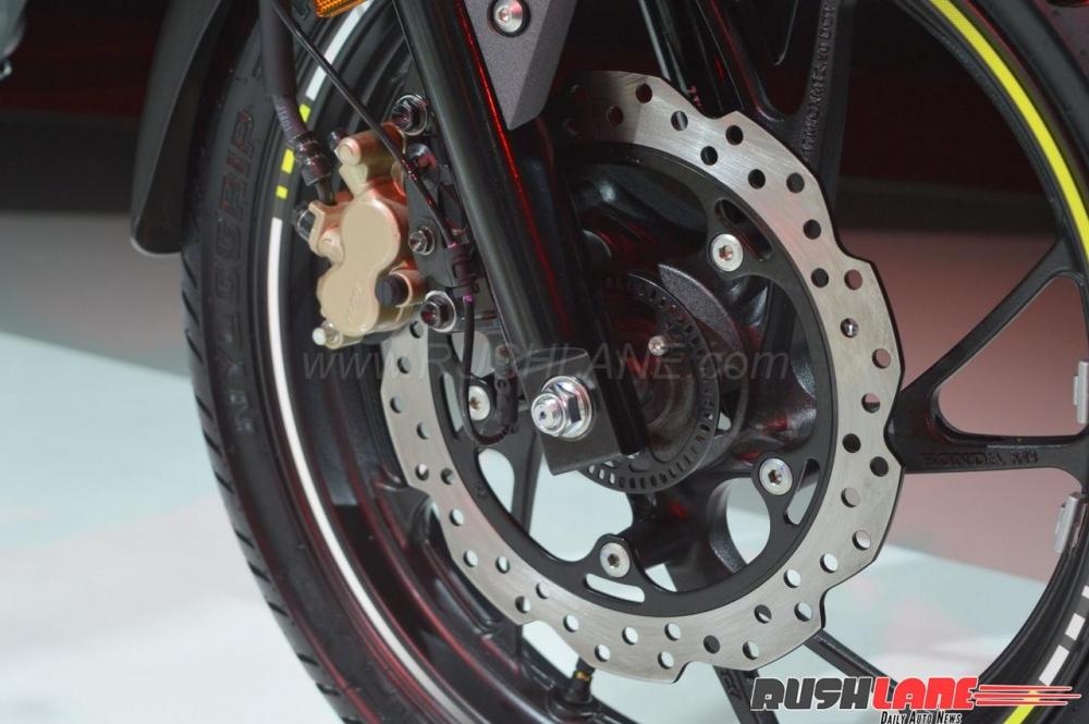 Honda Hornet 160 ABS