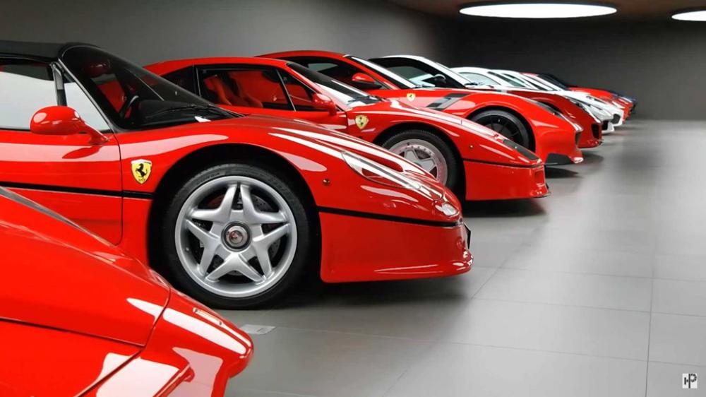 Khám phá bộ sưu tập Ferrari khủng của đại gia bí ẩn Khám phá bộ sưu tập Ferrari khủng của đại gia bí ẩn