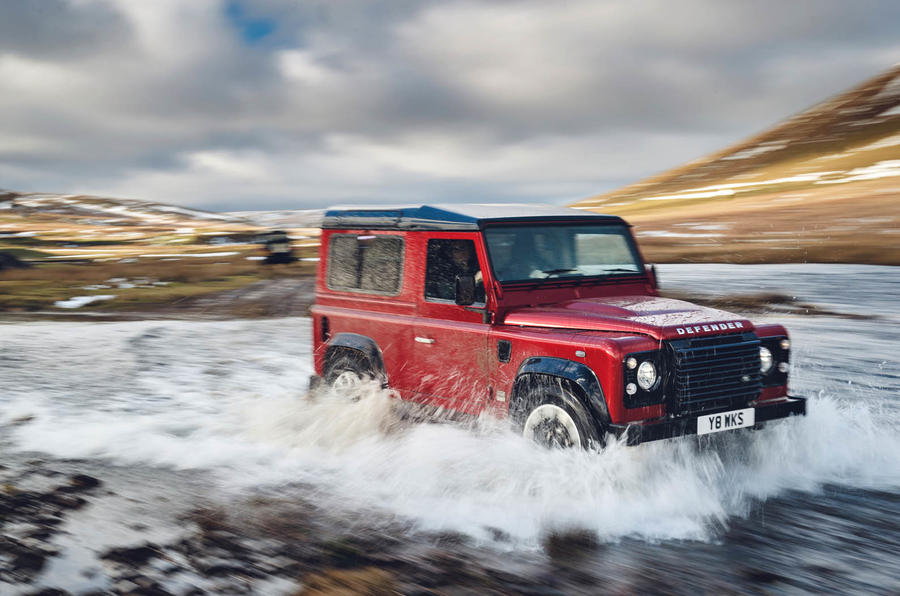 land-rover-defender-v8