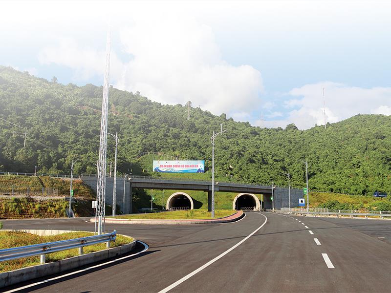 Đề xuất giá dịch vụ tối đa 288.000 đồng/lượt khi vào hầm đường bộ