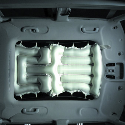 Đã đến lúc các hãng xe chú ý đến yếu tố an toàn của cửa sổ trời Đã đến lúc các hãng xe chú ý đến yếu tố an toàn của cửa sổ trời