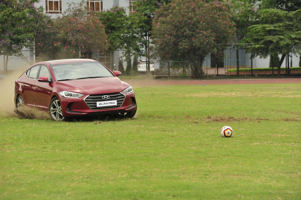 Hyundai Elantra Hyundai Elantra