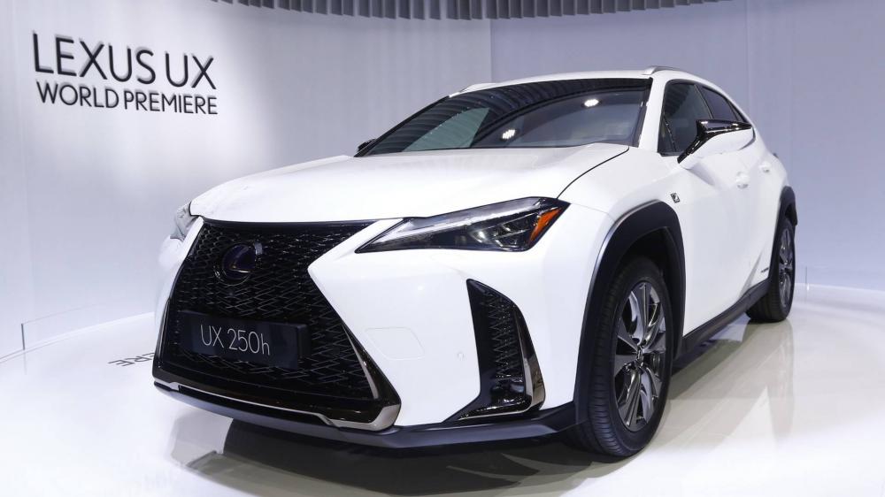 Lexus UX 2019 trong triển lãm Geneva 2018 Lexus UX 2019 trong triển lãm Geneva 2018