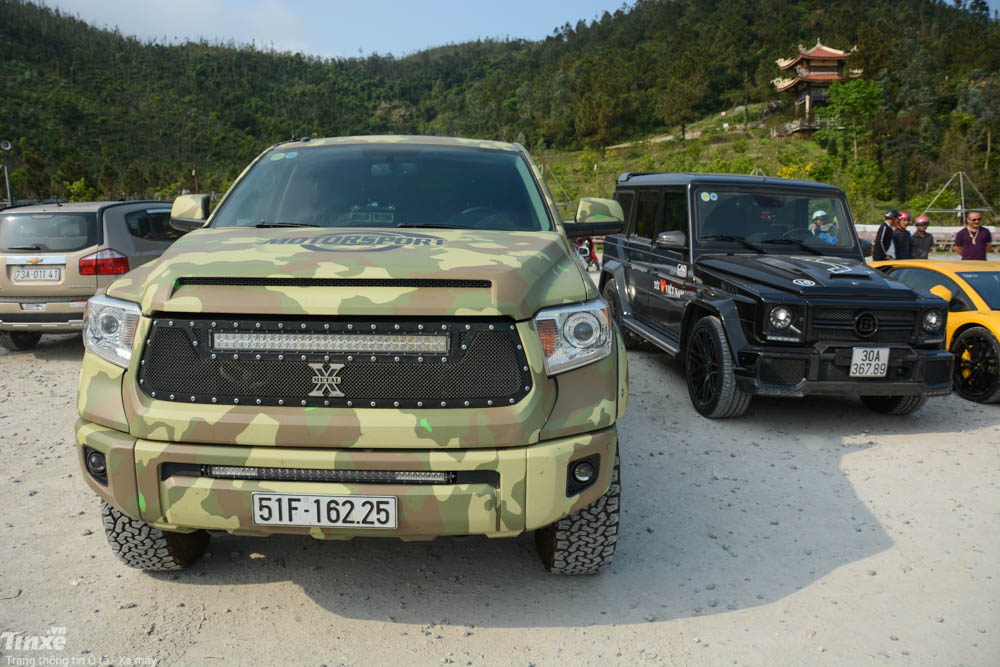 Toyota Tundra và Mercedes-Benz G63 AMG