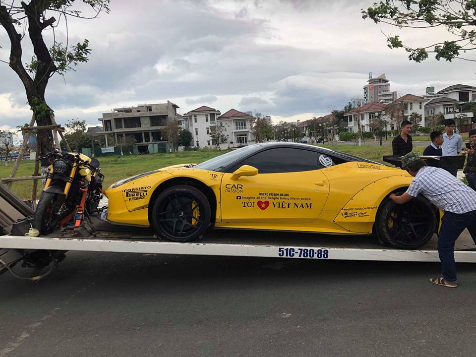 Ferrari 458 Italia độ LIberty Walk