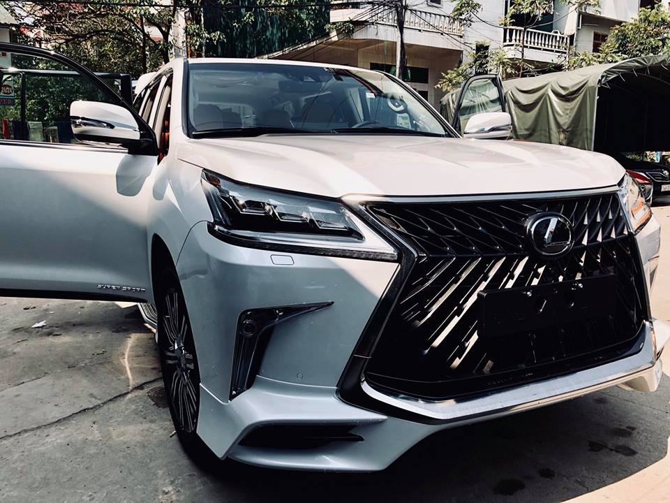Lexus LX570 Super Sport 2018