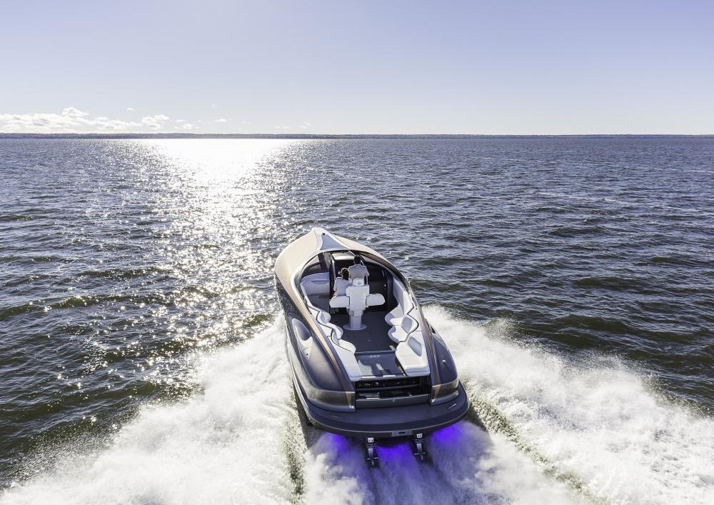 Lexus Yacht