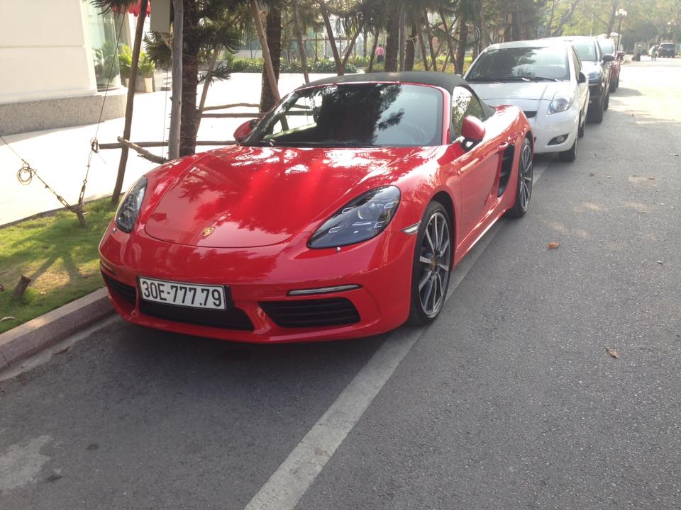 Hà Nội: Xuất hiện 2 ô tô dùng chung 1 biển số đẹp Hà Nội: Xuất hiện 2 ô tô dùng chung 1 biển số đẹp