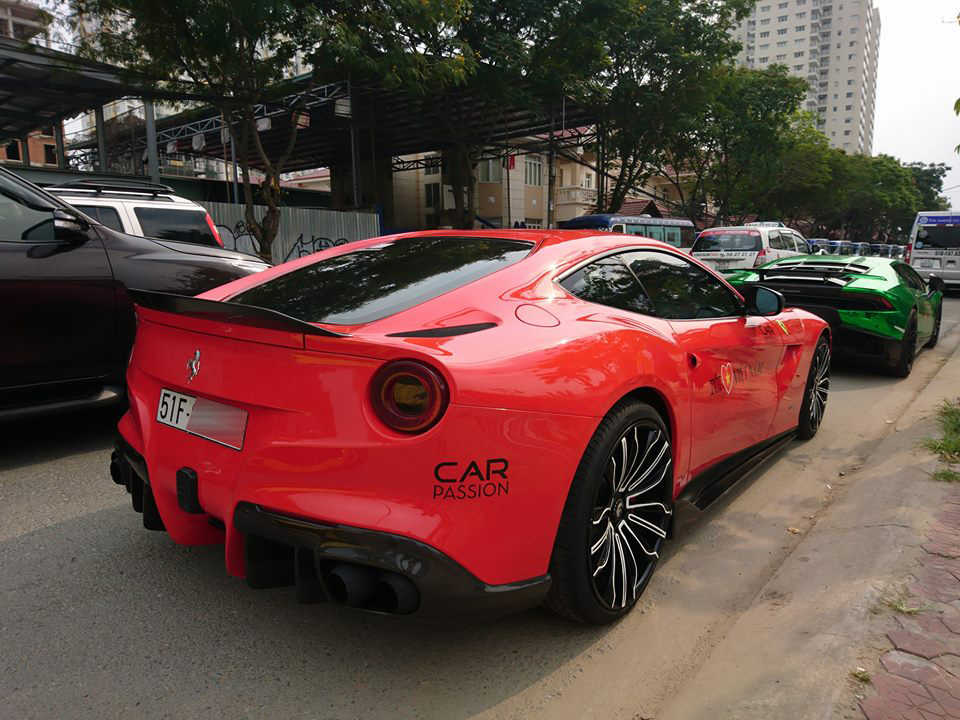 Ferrari F12 Berlinetta độ DMC