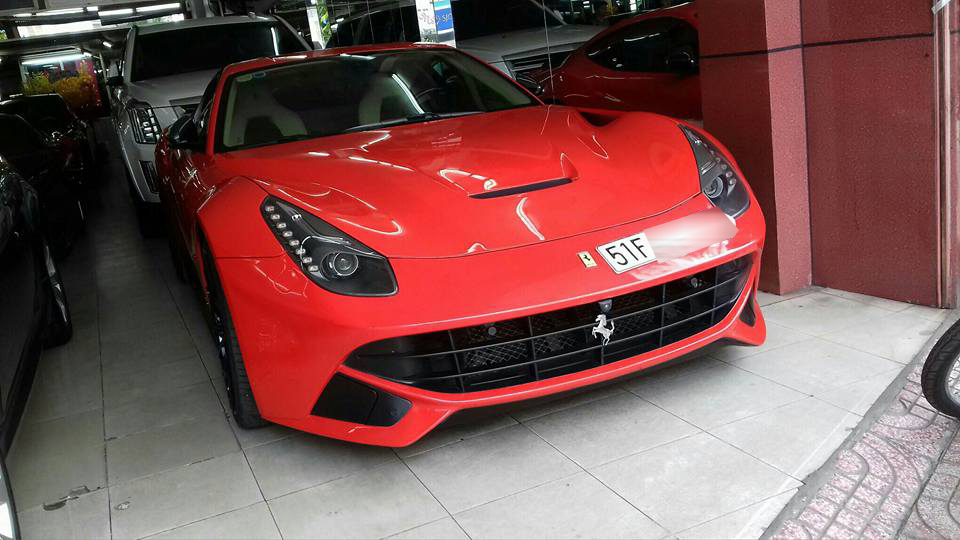 Ferrari F12 Berlinetta độ DMC