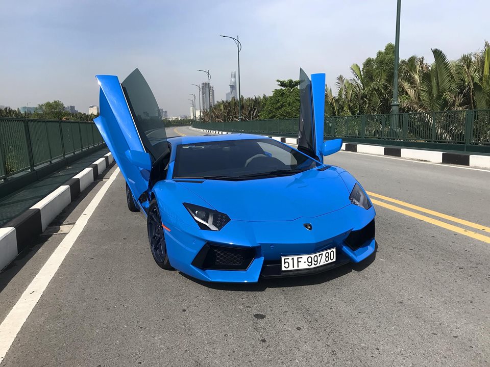 Lamborghini Aventador LP700-4 