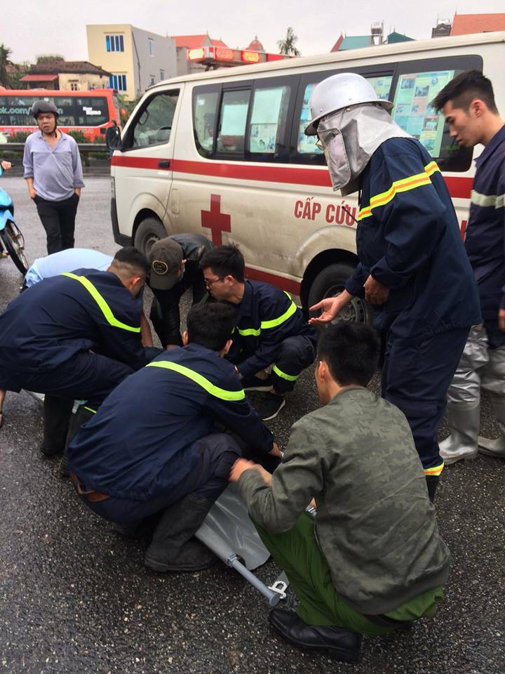 Cao tốc Pháp Vân – Cầu Giẽ: Tai nạn liên tiếp xảy ra do mưa phùn, kẹt xe hàng giờ Cao tốc Pháp Vân – Cầu Giẽ: Tai nạn liên tiếp xảy ra do mưa phùn, kẹt xe hàng giờ