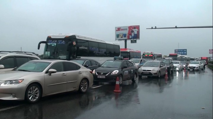 Tai nạn xe cứu hòa cao tốc Pháp Vân