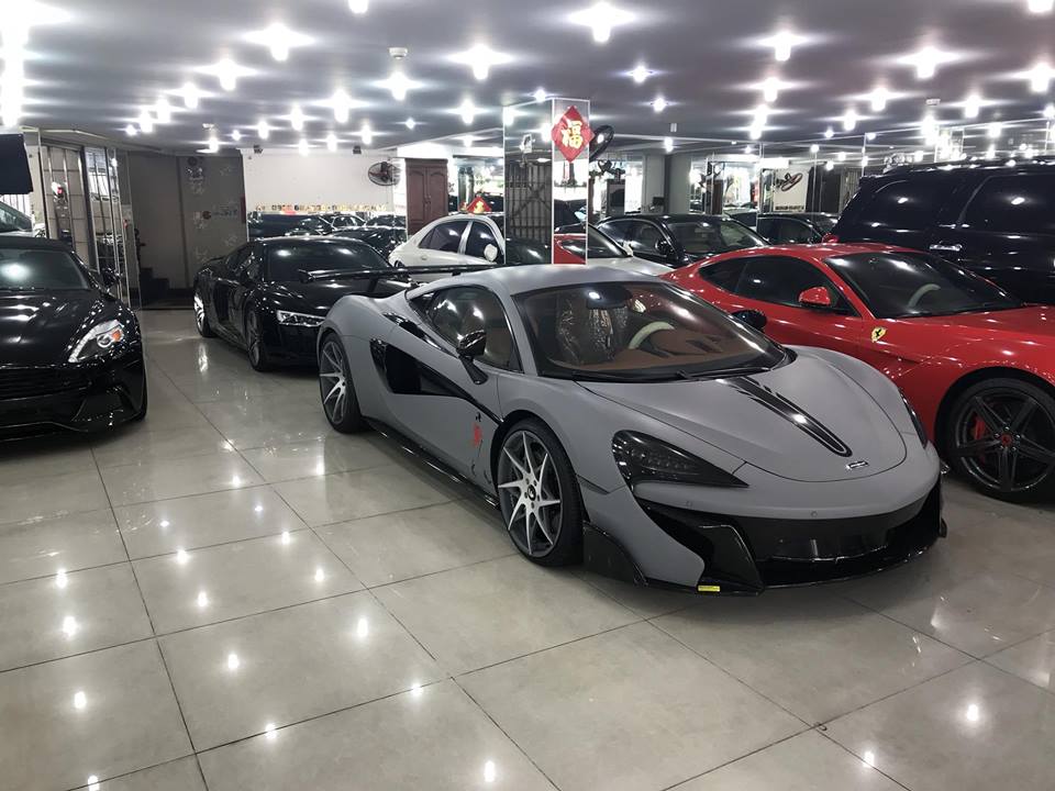 McLaren 570S