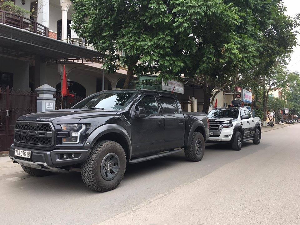 Ford F-150 Raptor Ford F-150 Raptor