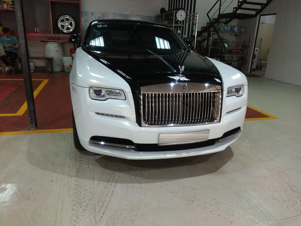 Rolls-Royce Wraith độ mâm bản Black Badge