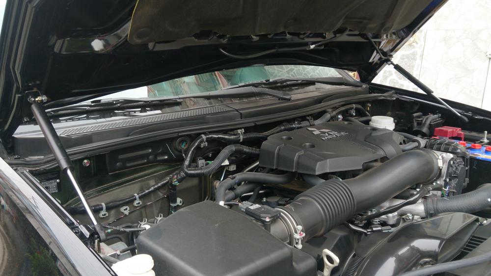 Cảnh báo nguy cơ cháy nổ xe ô tô, xe máy