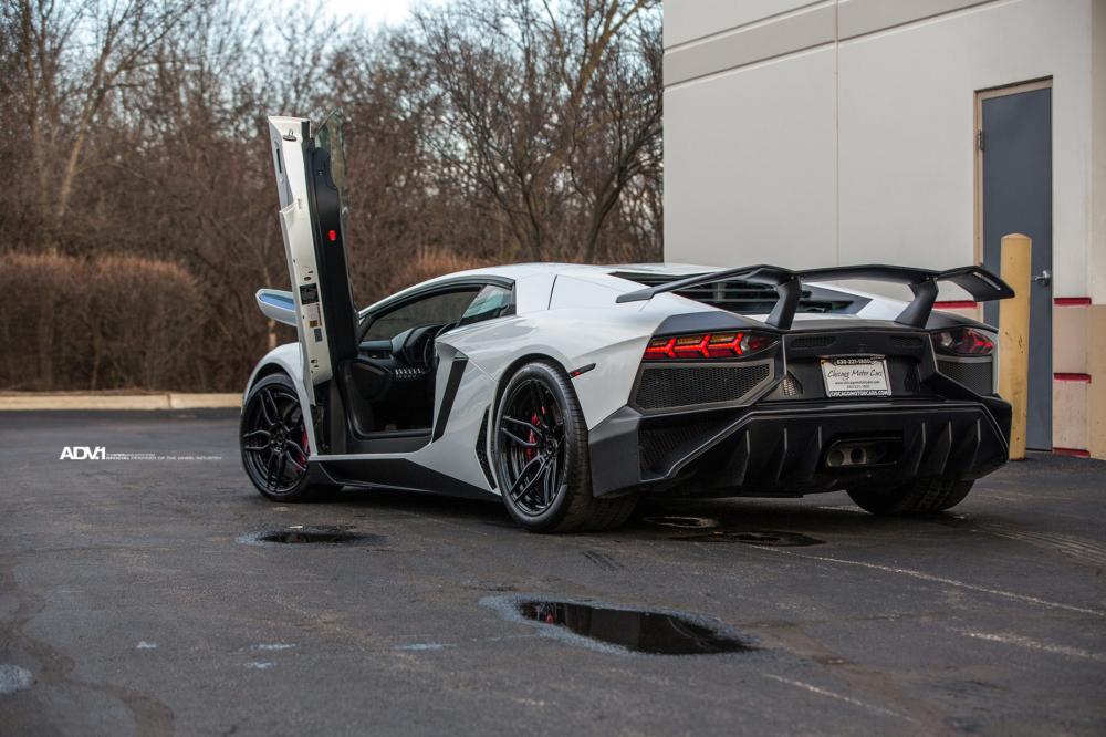 Lamborghini Aventador