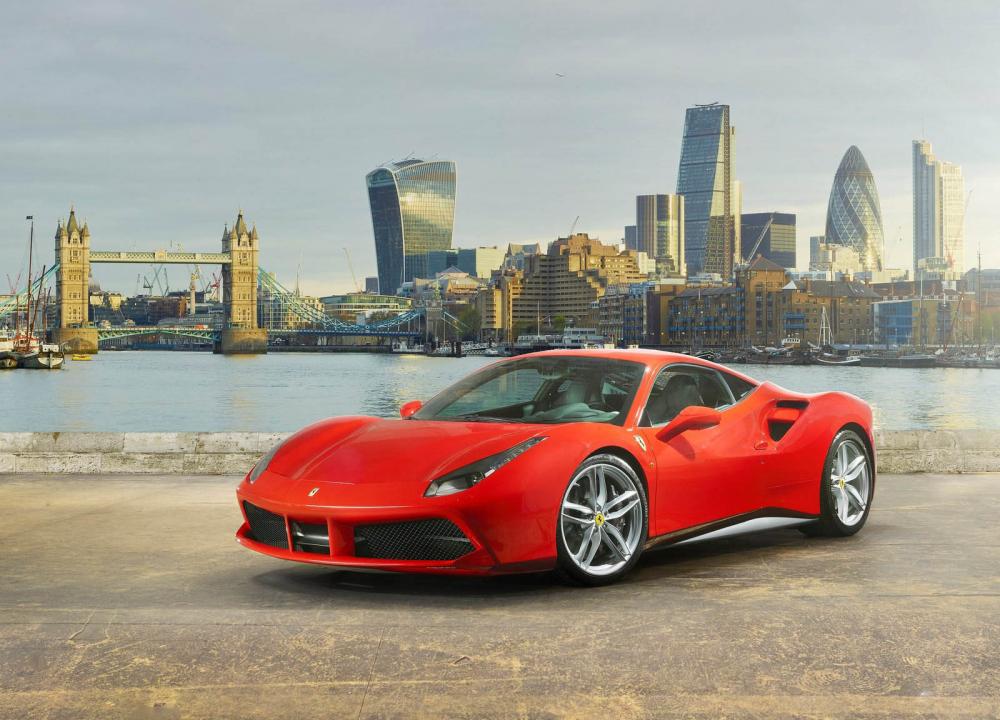 Ferrari 488 bị triệu hồi