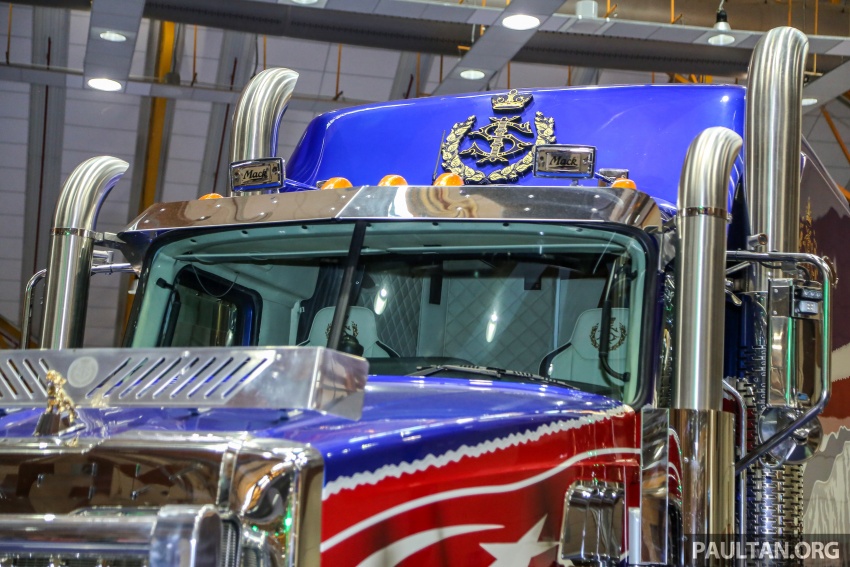 Mack Super-Liner Mack Super-Liner