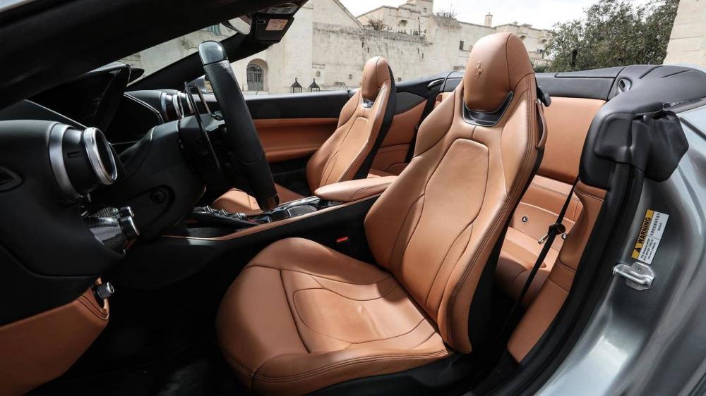 Thảm lót sàn Ferrari Portofino Thảm lót sàn Ferrari Portofino