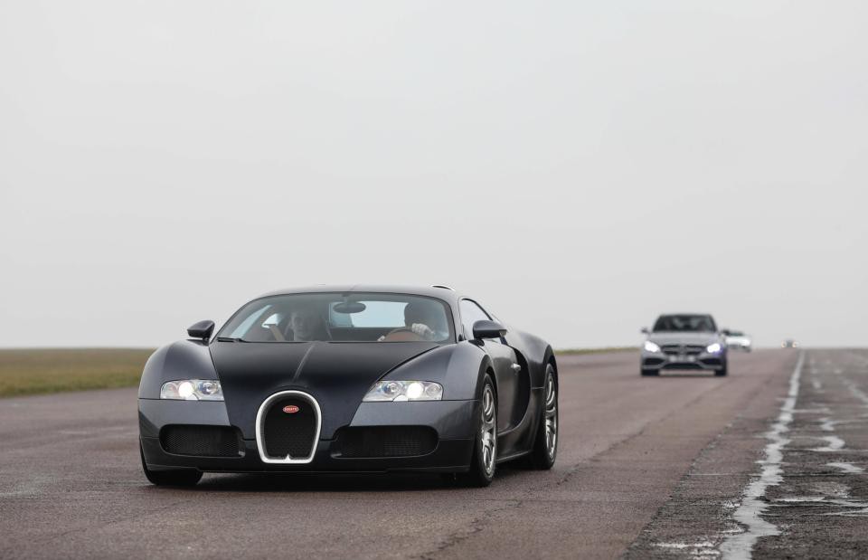 Offline siêu xe của hội nhà giàu Anh quốc