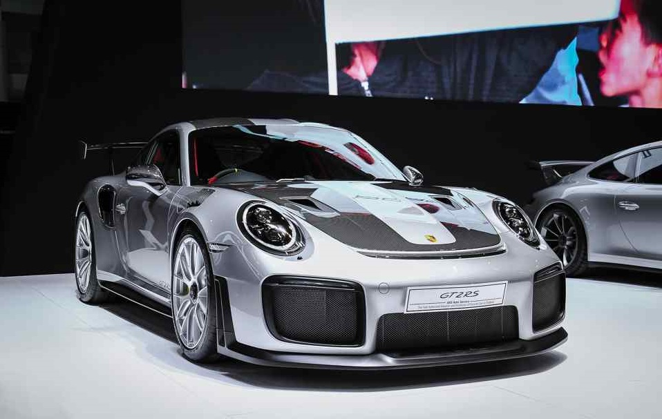 Porsche 911 GT2 RS 2018 Porsche 911 GT2 RS 2018