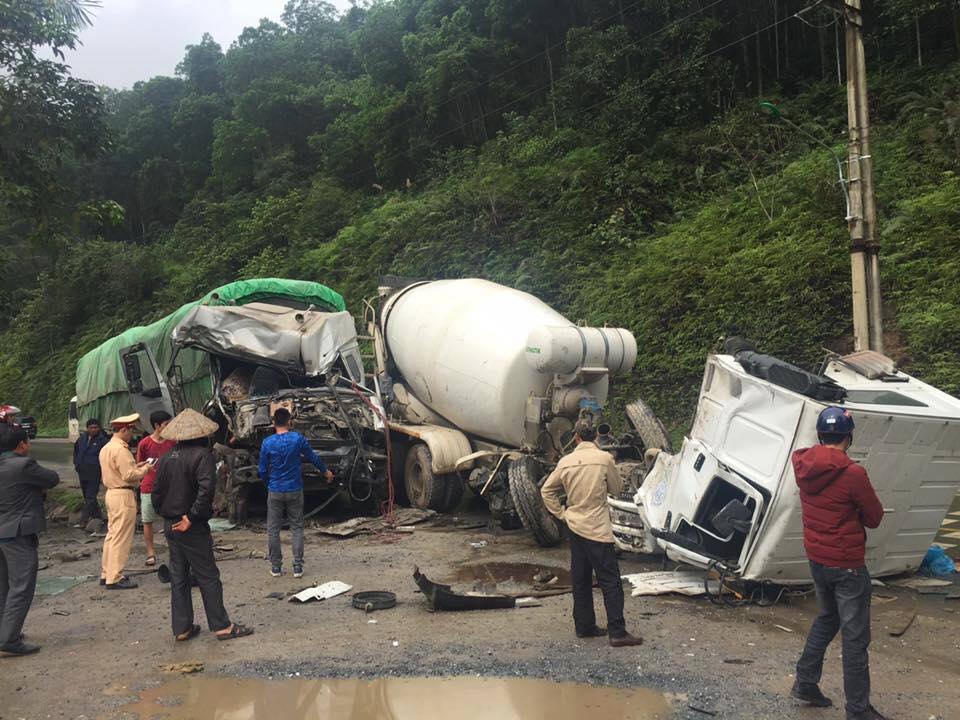 Tai nạn xe trộn bê tông