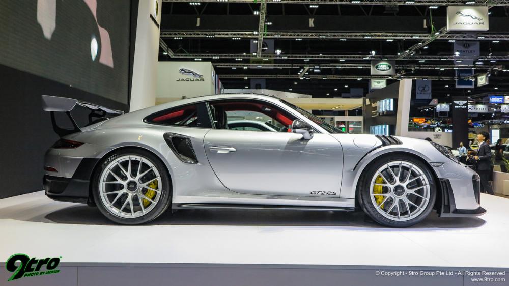 Porsche 911 GT2 RS 2018 Porsche 911 GT2 RS 2018