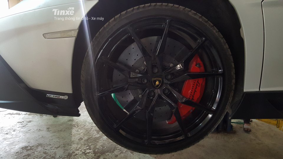 Lamborghini Aventador