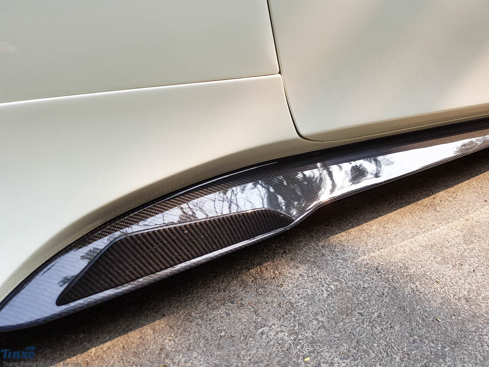 Ferrari 488 GTB độ body kit Misha